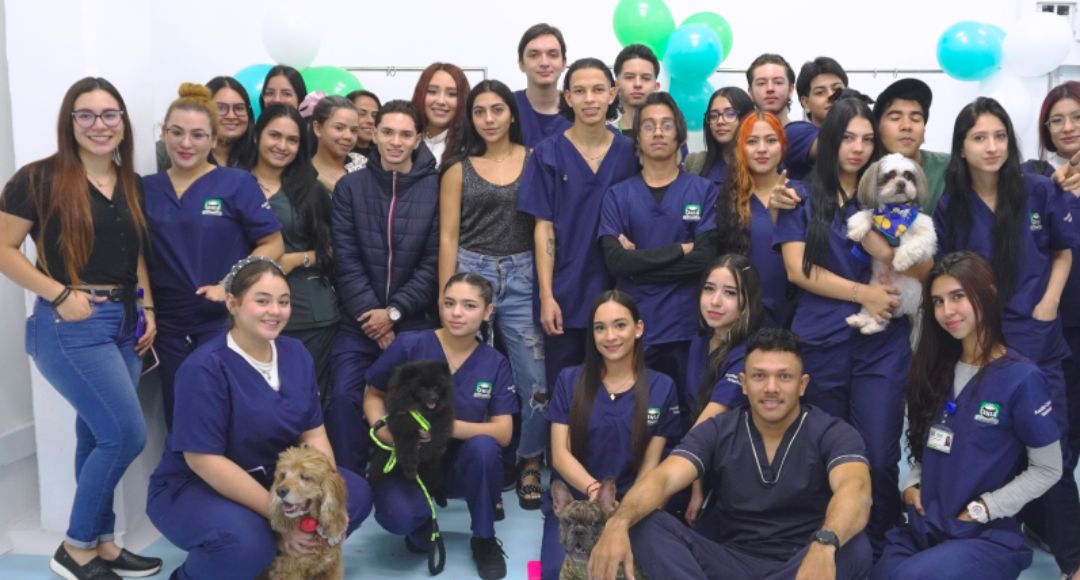 La Técnica Auxiliar en Clínica Veterinaria de CENSA está haciendo la diferencia
